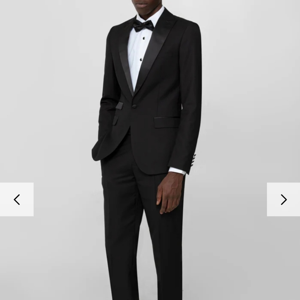 Black Peak Lapel Ticket Pocket Tuxedo Suit Jacket and Pants NWT